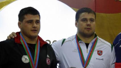 Bakan Bak&rsquo;tan 2010 paylaşımı: &ldquo;Gen&ccedil; Rıza bug&uuml;n efsane&rdquo;