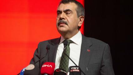 Bakan Tekin'den son dakika a&ccedil;ıklamaları! Alınan 7 yeni kararı duyurdu...