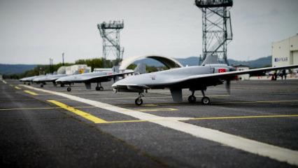 BAYKAR'dan yeni dolanan m&uuml;himmat! Sivrisinek sahneye &ccedil;ıktı!