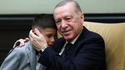 Cumhurbaşkanı Erdoğan, 23 Nisan'da &ccedil;ocuklarla bir araya geldi