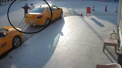 Hatay'da satırlı dehşet! 3 kişinin yaralandığı anlar kamerada 