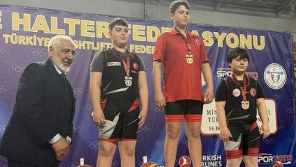 Minik halterci Taha Toprak, T&uuml;rkiye 2'ncisi oldu
