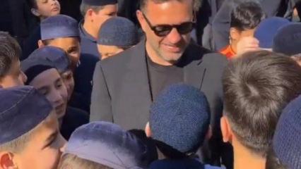 Okan Buruk'tan Kur'an kursu &ouml;ğrencilerine ziyaret! Derbi &ouml;ncesi dua istedi