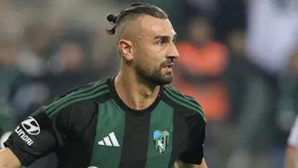 Serdar Dursun'dan takdir toplayan hareket! Tuşlu telefonla gol&uuml;n&uuml; &ccedil;eken &ccedil;ocuğa hediye aldı