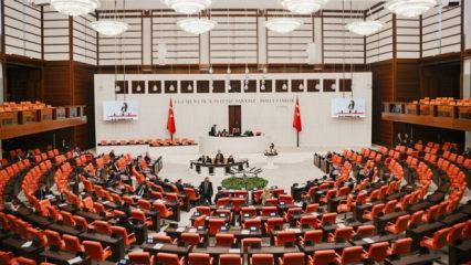 Son dakika haberi: Sosyal medya d&uuml;zenlemesi ve doğum iznini i&ccedil;eren teklif kabul edildi!