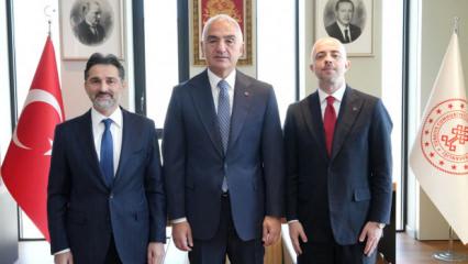 T&uuml;rkiye'nin k&uuml;resel erişimi i&ccedil;in kritik zirve: Bakanlık ve THY yeni d&ouml;nemi başlatıyor!