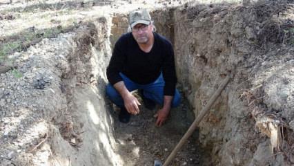 &Ouml;lmeden mezarını kazdı! Sebebi de s&ouml;zleri de şoke etti 