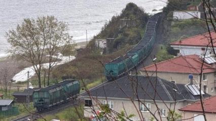 Y&uuml;k treninin vagonları ayrıldı, seferler aksadı