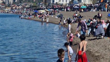 Adeta yazdan bir g&uuml;n: D&uuml;zce&rsquo;de g&uuml;neşi g&ouml;ren plaja akın etti