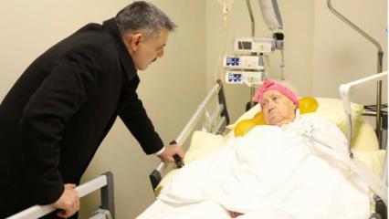 Bakan &Ccedil;ift&ccedil;i'den vefa dolu duygusal veda: Ayşe &ouml;ğretmenini kaybetti