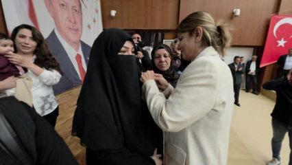 CHP ve YRP&rsquo;den ayrılan 100 kişi AK Parti&rsquo;ye katıldı