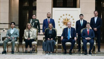 Cumhurbaşkanı Erdoğan 5 &uuml;lkenin b&uuml;y&uuml;kel&ccedil;isini kabul etti!