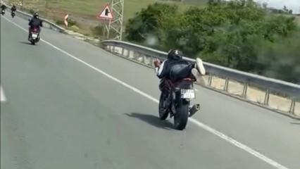 Elazığ'da motosiklet &uuml;zerinde &ouml;l&uuml;m&uuml;ne yolculuk