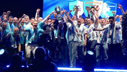 Erzurumspor tarih yazdı! Dadaşlar şehri bayram yerine &ccedil;evirdi