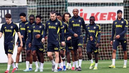 Fenerbah&ccedil;e'de futbolcular kazan kaldırdı! O ismi istemiyorlar