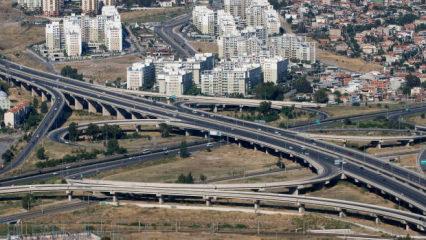 'İzmir &Ccedil;evre Yolu &uuml;cretli olacak' iddialarına AK Parti'den yanıt!