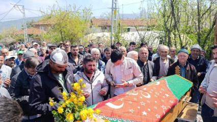 Doğuma giderken feci kaza! Karnındaki &ccedil;ocuğu ile toprağa verildi
