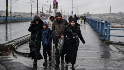 Kış geri geldi: İstanbul'da yağış ne kadar s&uuml;recek? İşte 5 g&uuml;nl&uuml;k hava raporu