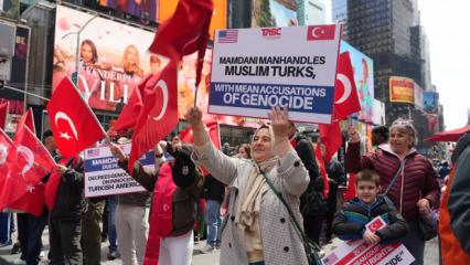 Mamdani'nin skandal 'Ermeni' s&ouml;zlerine karşı Times Meydanı'nda tarihi protesto