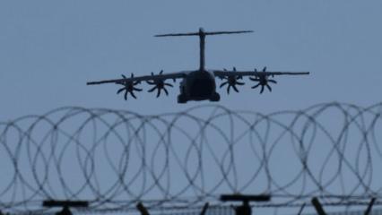 Savaş hazrılığı! B&uuml;y&uuml;k sevkiyat! U&ccedil;aklar peş peşe indi