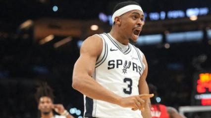 Serinin 5. ma&ccedil;ını kazanan San Antonio Spurs, Batı Konferansı yarı finaline y&uuml;kseldi