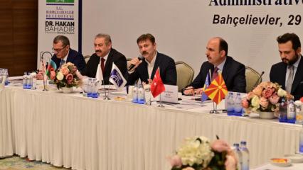 T&uuml;rk d&uuml;nyası belediyeleri Bah&ccedil;elievler'de buluştu