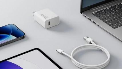 Xiaomi&rsquo;den 100W&rsquo;lık yeni GaN şarj adapt&ouml;r&uuml;: Laptopları bile şarj ediyor