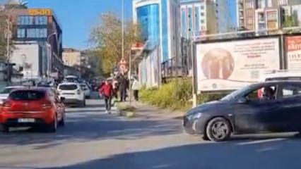 Maltepe'de trafikte başlayan tartışma ilerledi kavgaya d&ouml;n&uuml;şt&uuml;!