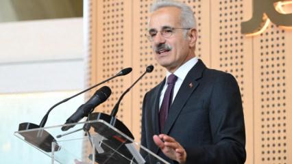 &Ouml;zel jetlerin yeni rotası İstanbul Havalimanı: Yeni havacılık terminali hizmete alındı