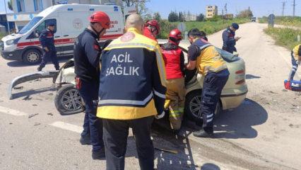 Balıkesir'de otomobiller &ccedil;arpıştı: 3'&uuml; ağır 6 yaralı