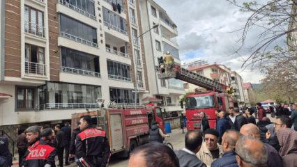 Bing&ouml;l&rsquo;de korkutan yangın: Dumanlar binayı sardı, 13 kişi etkilendi