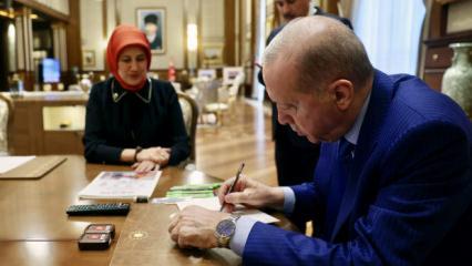Cumhurbaşkanı Erdoğan, kurban vekaletini T&uuml;rk Kızılay'a verdi