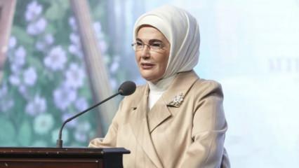 Emine Erdoğan'dan D&uuml;nya Ebeler G&uuml;n&uuml;'ne ilişkin paylaşım