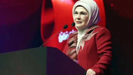 Emine Erdoğan: Onlar varsa karanlık yoktur