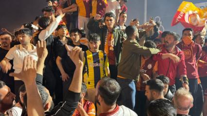 Galatasaray'ın şampiyonluk kutlamasına damga vuran Fenerbah&ccedil;eli