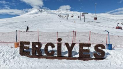 Kayak keyfi devam ediyor: Erciyes&rsquo;te hem ziyaret&ccedil;i hem de sezon uzunluğu rekoru!