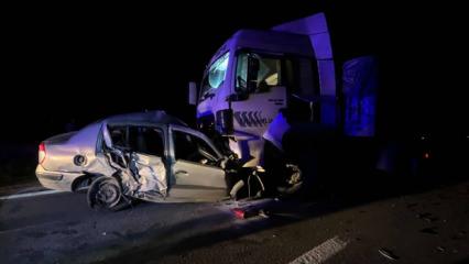 Niğde'de korkun&ccedil; kaza: TIR ile &ccedil;arpışan otomobildeki &ccedil;ift &ouml;ld&uuml;