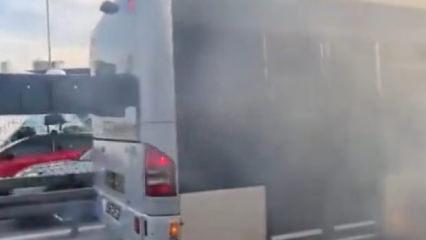 Şişli'de metrob&uuml;ste yangın: Ekipler m&uuml;dahale etti!
