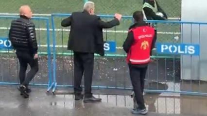 T&uuml;rk futbolu bunu da g&ouml;rd&uuml;! Y&ouml;netici sahaya indi: Futbolcular şikeyi ifşa etti