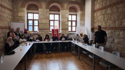 ES&Ouml;NDER'in '&Ccedil;ini ve Ebru At&ouml;lyesi'ne yoğun katılım 