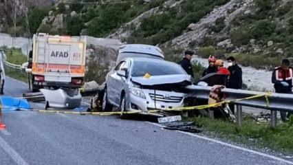 Hakkari&rsquo;de d&uuml;ğ&uuml;n d&ouml;n&uuml;ş&uuml; kahreden kaza: 1 &ouml;l&uuml;, 3 yaralı 