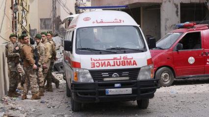 Savaşı ahlaksızca s&uuml;rd&uuml;rmeye devam ediyor! İsrail bu kez ambulansı hedef aldı