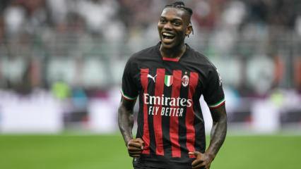 Transferin g&ouml;zdesi Rafael Leao S&uuml;per Lig devinin yıldızlarını beğendi!