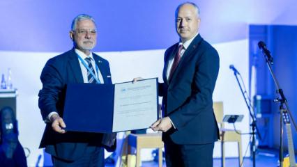 YTB'nin insani diplomasi vizyonuna uluslararası &ouml;d&uuml;l