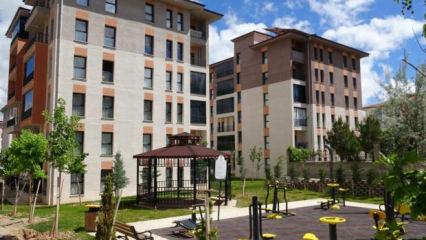 18 yaşındaki gen&ccedil; kız parkta &ouml;l&uuml; bulundu