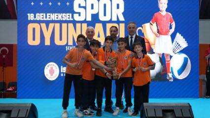 38 bin 500 &ouml;ğrencinin katıldığı 18. Geleneksel Spor Oyunları coşkulu t&ouml;renle sona erdi
