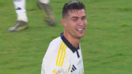 41 yaşındaki Ronaldo 35. kupasını aldı! G&ouml;zyaşlarını tutamadı