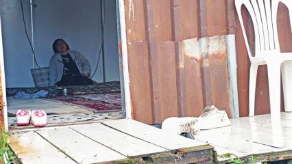 Hatay'daki heyelanda oğlunu kaybeden anne: &Ouml;len oğlumu kep&ccedil;eyle buldular