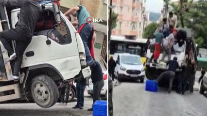 Bah&ccedil;elievler'de şaha kalkan kamyoneti indirmek i&ccedil;in &uuml;zerinde zıpladılar