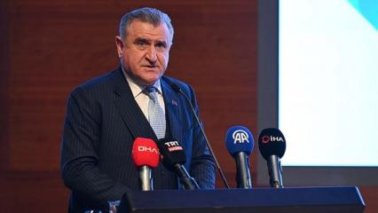 Bakan Bak'tan Dursun &Ouml;zbek'e tebrik